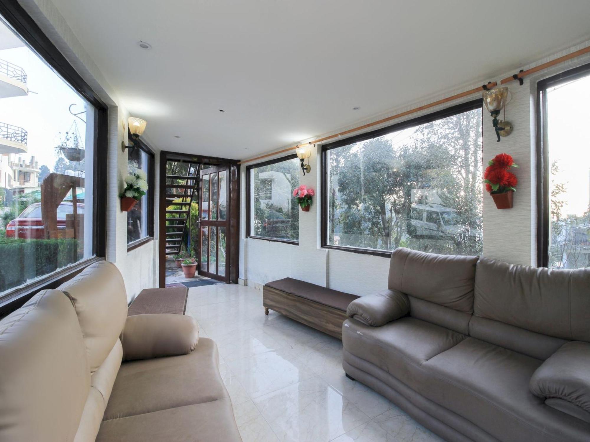 Collection O Nainital Himalayan Resort Екстер'єр фото